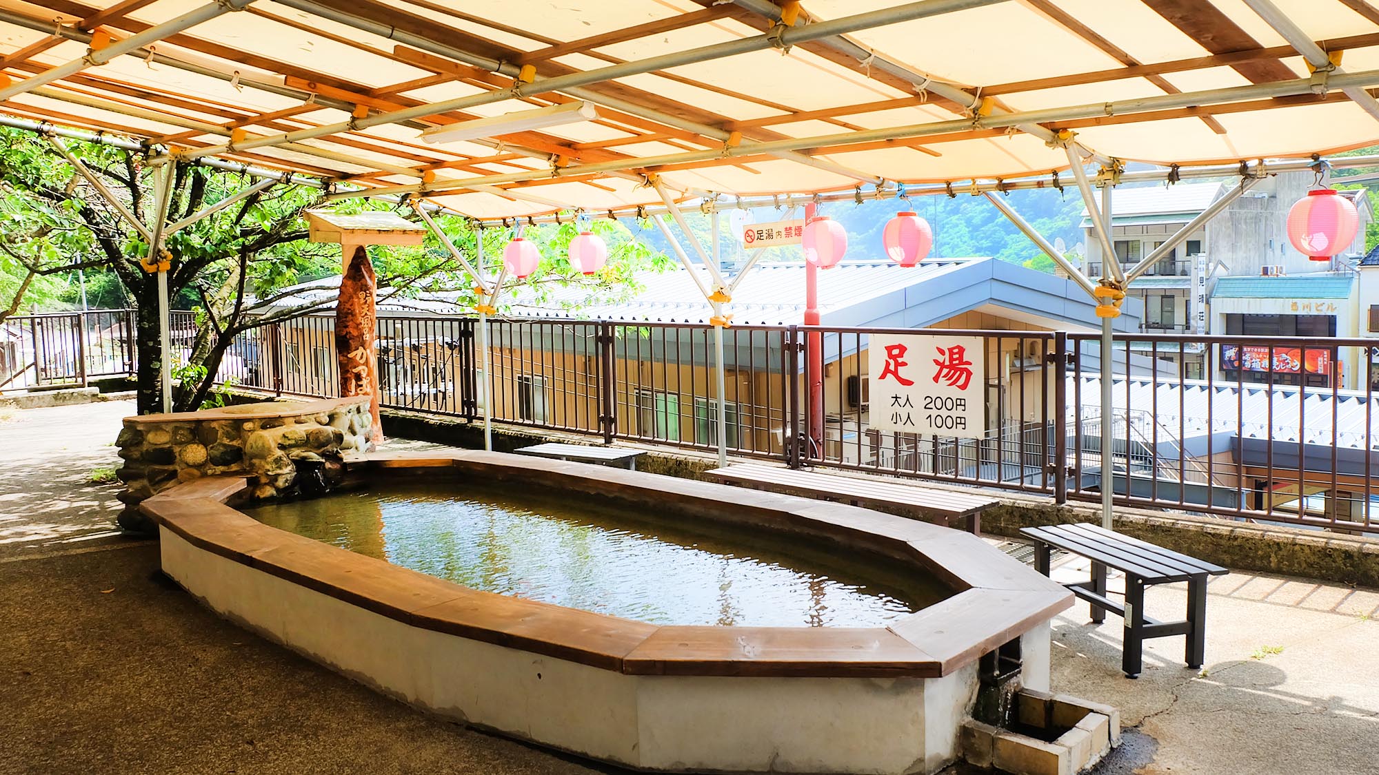 箱根でおすすめの足湯第8位　箱根湯本温泉 かっぱ天国足湯