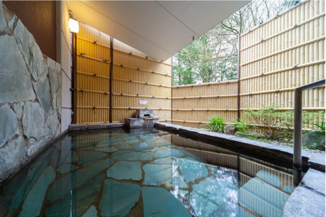 箱根温泉で食べ放題プランがあるホテルお宿第9位：箱根強羅ホテルパイプのけむりプラス 