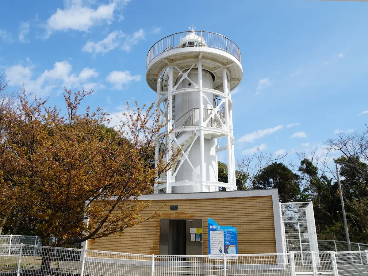 熱海温泉で夏に訪れたい！第20位　初島灯台